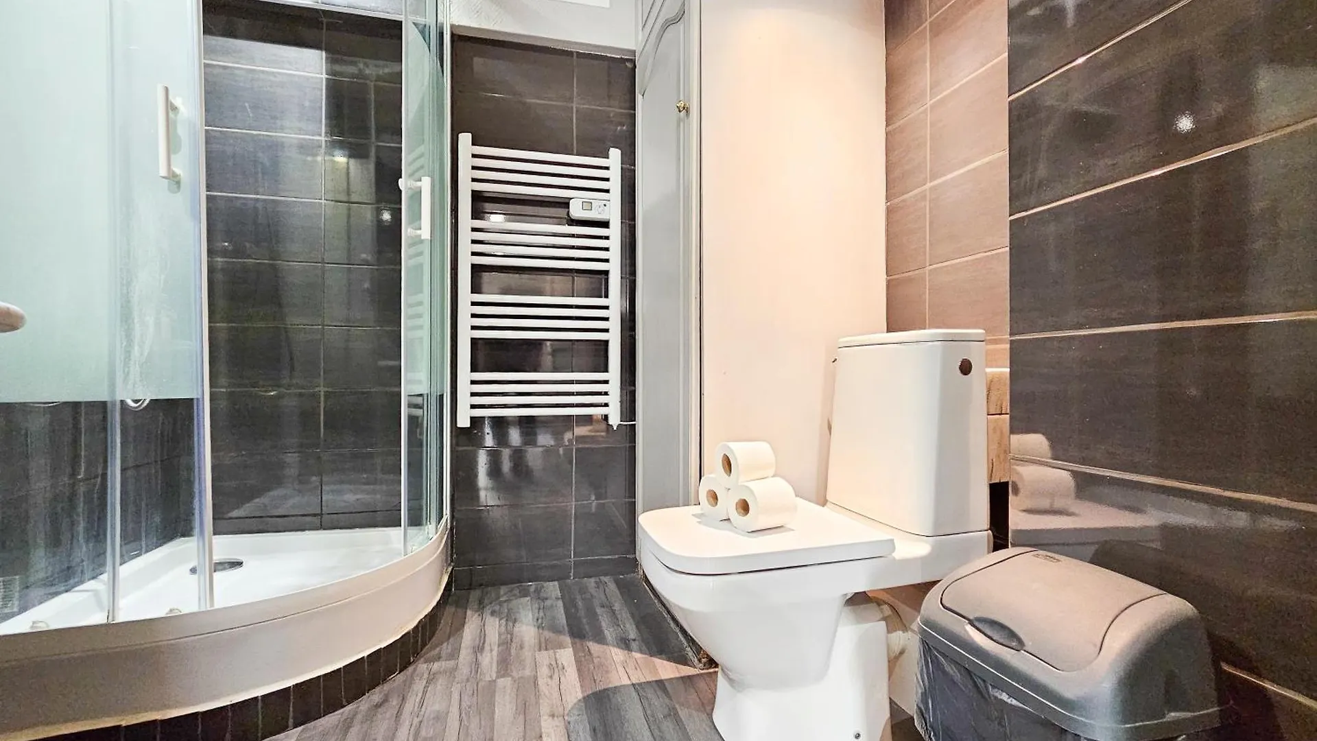 Apartment Palace Adly 2 Pers Wifi Ac Sea Nizza